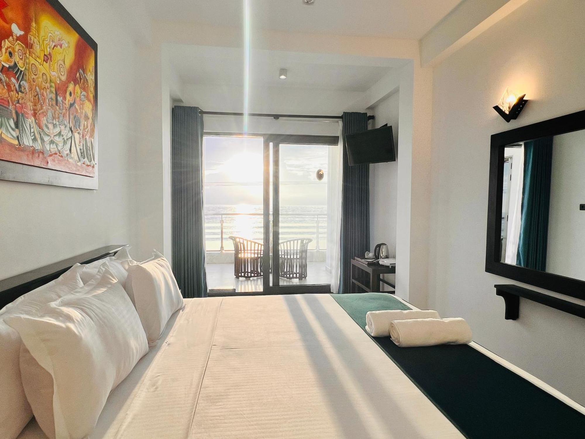 Ocean Front Villa 希克杜沃 外观 照片