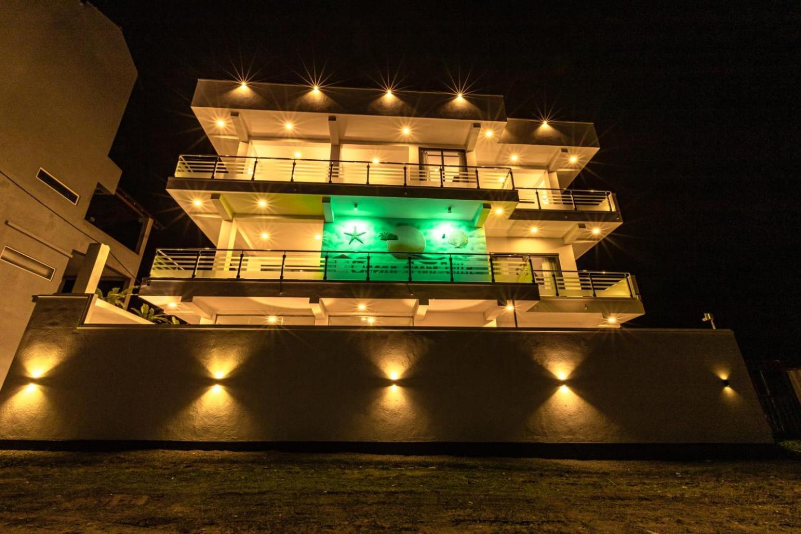 Ocean Front Villa 希克杜沃 外观 照片