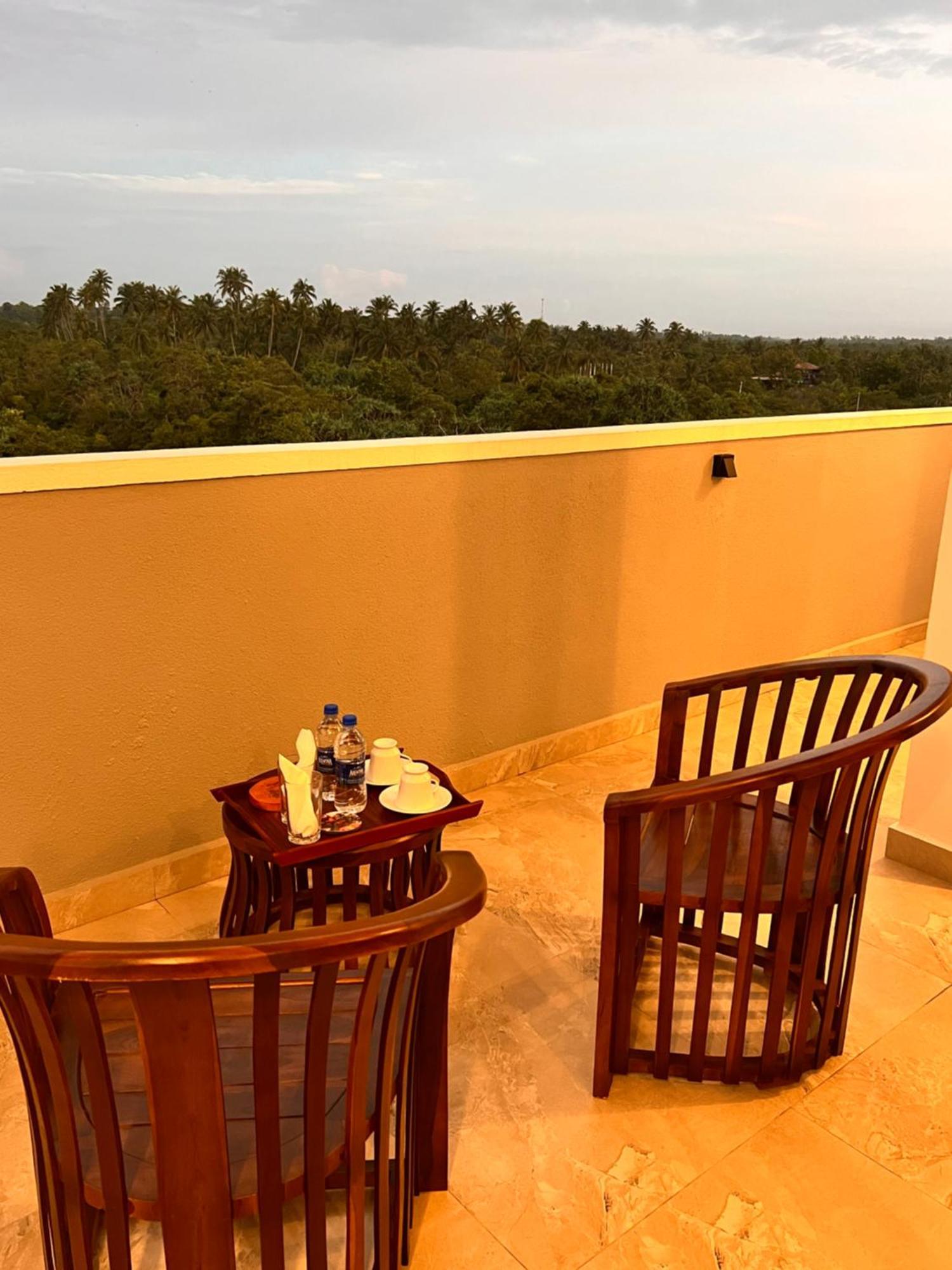 Ocean Front Villa 希克杜沃 外观 照片